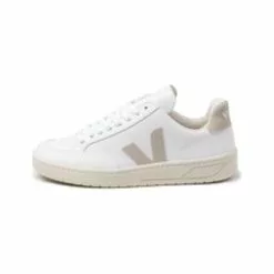Veja V 12 Leather
